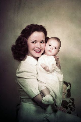 Shirley Temple with daughter Li...